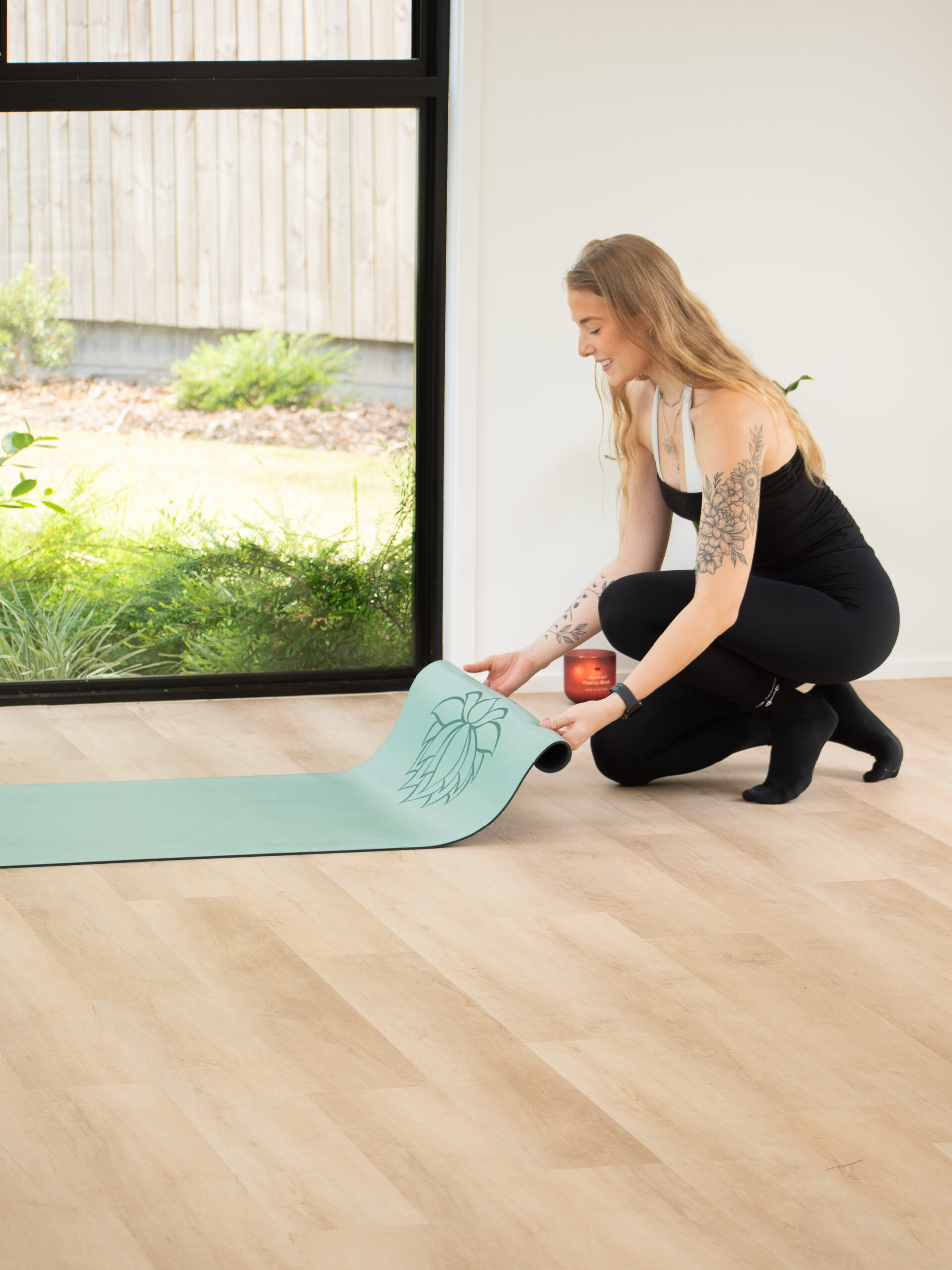 Lotus Yoga Mat - Image 5